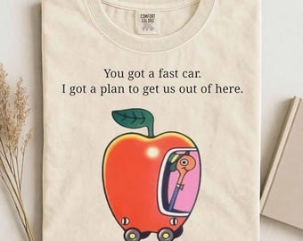 Camiseta Comfort Colors Fast Car, diseño de Apple Car Driving, camiseta con cita de Tracy Chapman, camiseta Whimsical Escape, Richard Scarry
