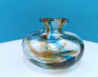 Klares Glas mit blauen Akzenten, Murano-Glasvase, handgefertigtes mundgeblasenes Glas