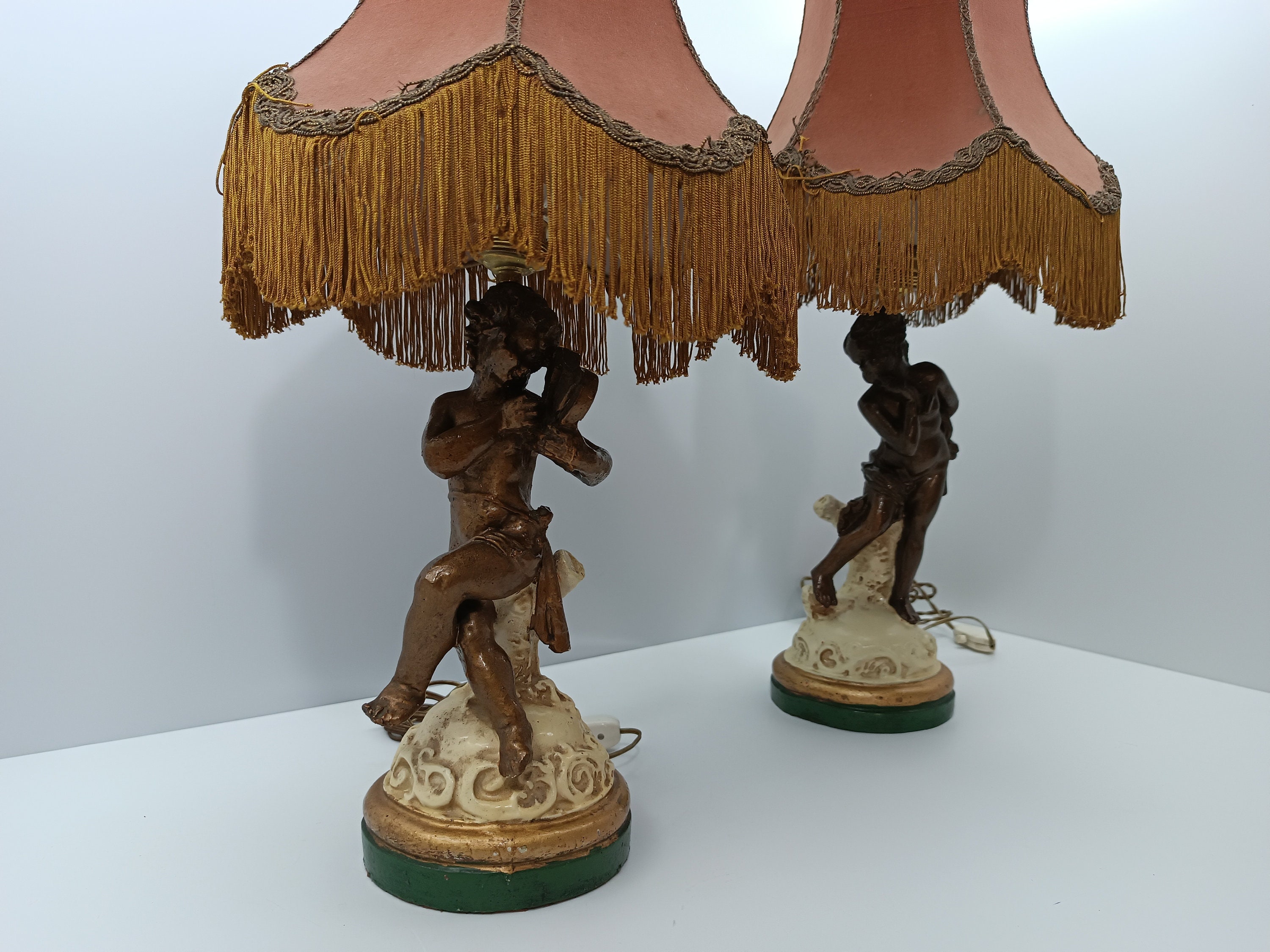 Vintage PAAR Tischlampe Jugendstil Goldene Cherub Engelsstatue, Samtschirme