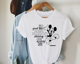 Camisa del carrusel de progreso, hay un gran mañana hermoso brillando al final de cada día, hay un gran mañana hermoso