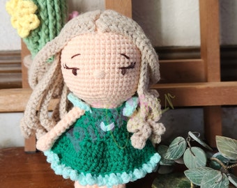 Crochet doll Clover with several clothes pattern in english