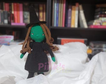 Green Witch amigurumi digital pattern
