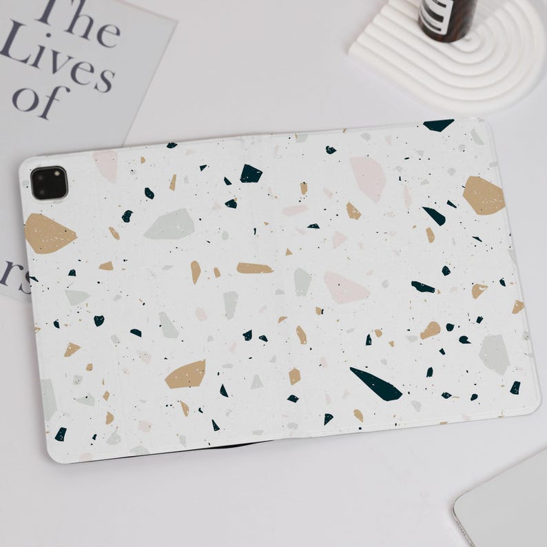 Irregular Geometry Draw iPad Case With Apple Pencil Holder for 2024 New