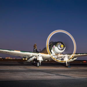 Douglas A-1 Skyraider Luftfahrtfoto: Vietnamkrieg Flugzeugkunst