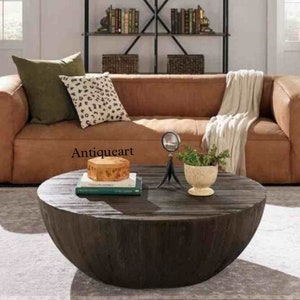 Round coffee table