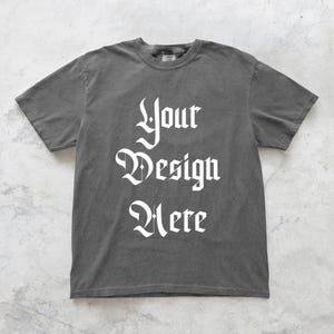 Grunge comfortkleuren 1717 Pepper Mockup, hangend 1717 Pepper Mockup, Streetwear Esthetisch Pepper Mockup, platliggend Pepper shirt mockup voorkant