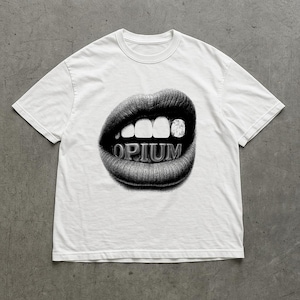 Opium Y2K Style Mund T-shirt Vintage Grillz Vamp Shirt Unisex Carti Merch Streetwear Tee Strasse Geschenk für Bruder Papa