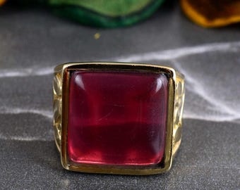 Ruby Ring Gold, Red Gemstone Ring, Square Ruby Quartz Ring, Vintage Statement Ring, Handmade Jewelry, Gift for Her, Boho Ring