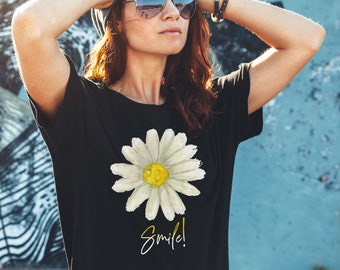 T-shirt marguerite, chemise d'été, chemise sourire, chemise fleurs sauvages, chemise sourire, t-shirt joyeux, t-shirt marguerite, chemise à fleurs, t-shirt pour fleuriste