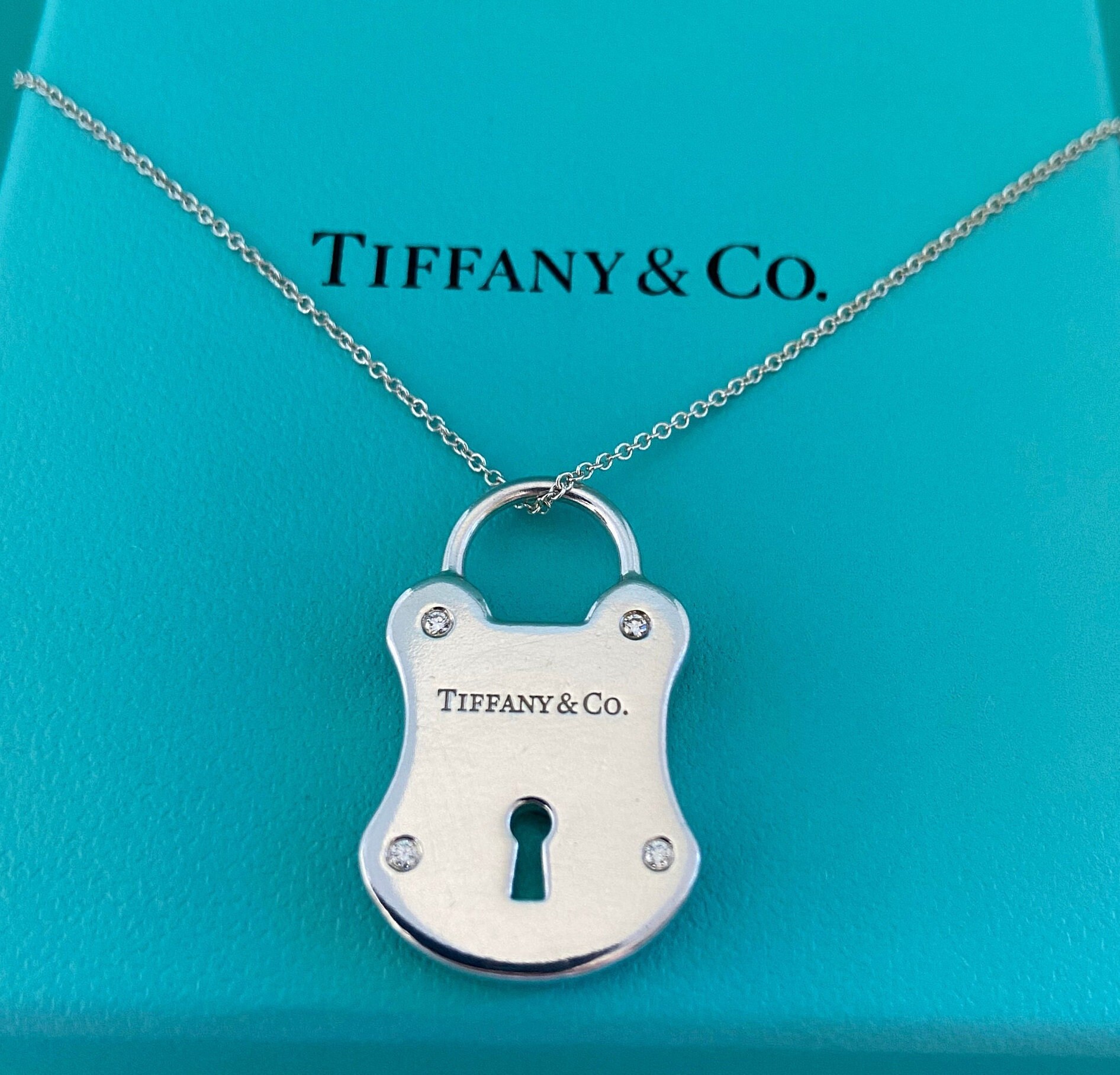 Tiffany love 2024 lock necklace