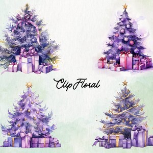 Puede incluir: Cuatro ilustraciones de acuarela de &aacute;rboles de Navidad morados decorados con adornos morados, cinta dorada y cajas de regalo moradas. Los &aacute;rboles est&aacute;n sobre un fondo verde claro.