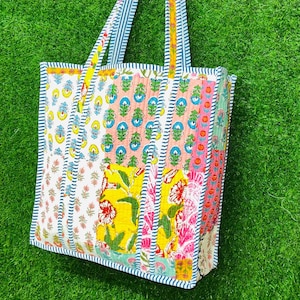 Vintage Patches Quilted Fabric Tote Bag Colorful Print Shoulder Shopping Bags Bohemian Weekend Boho Tote Bag Gift For Women Overnight Bags