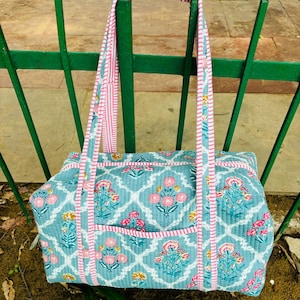 Grandes bolsas de viagem de algodão acolchoado para o fim de semana, bolsas de viagem com estampa de blocos, bolsas de viagem coloridas estilo boho para mulheres, presentes de Natal, bolsas de pernoite feitas à mão