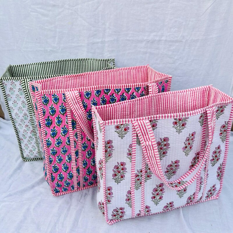 White - Handcrafted Cotton Recycled Flower Design Shoulder Bag