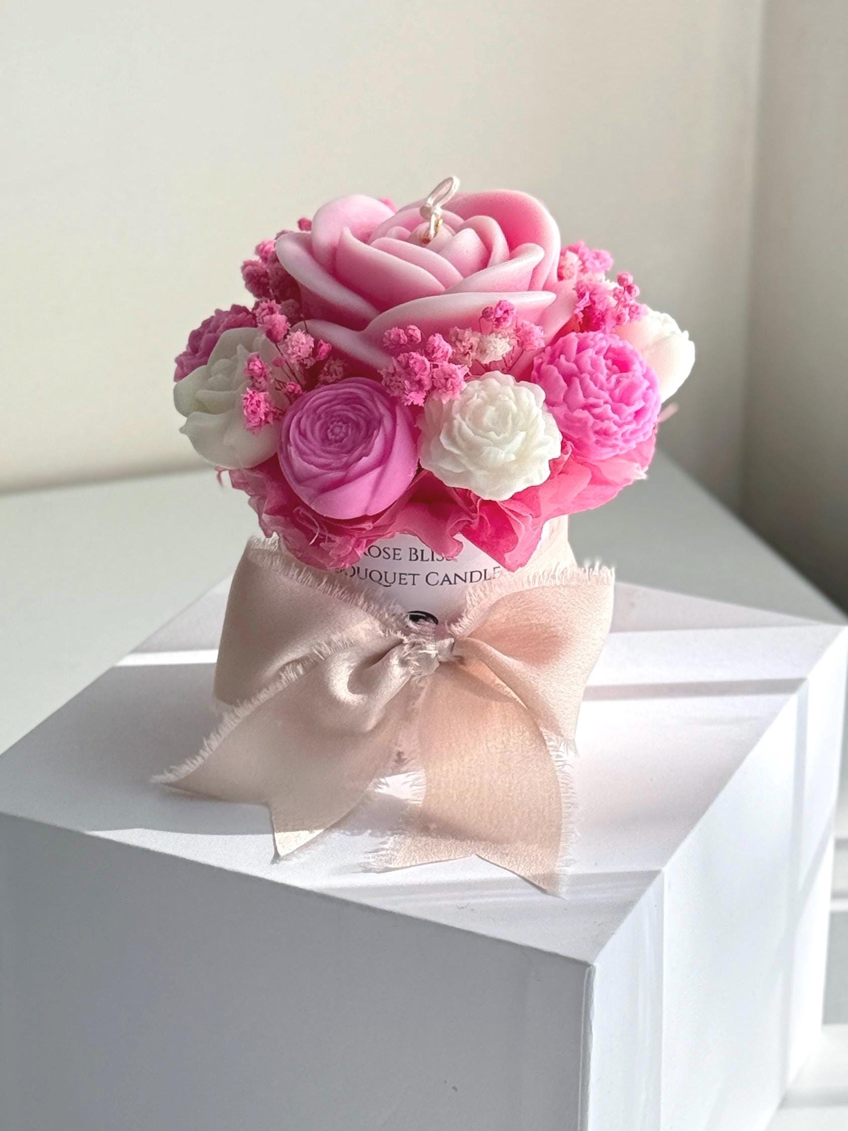 Flowers Bouqet Candle Handmade Wax Melt Bouquet Soy Wax Candle Anniversary Gift Idea Minimalist Home Decor and Gift