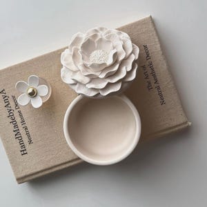 Camellia Jewellery Storage Pot Flower Decor | Candle Jar | Candle Vessel  Handmade Jesmonite Stone Neutral Home Decor & Gift