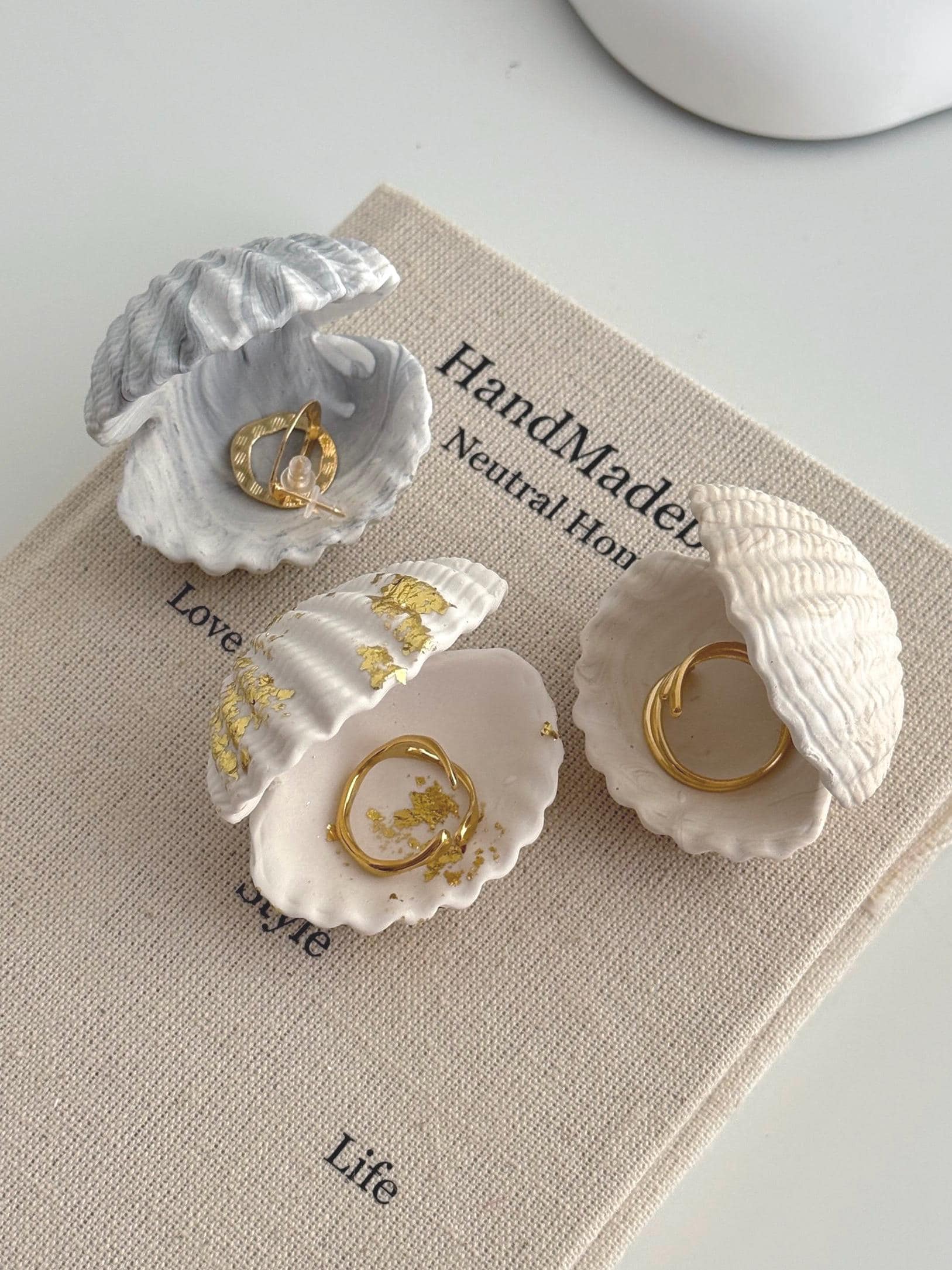 Strawberry Moon Seashell Jewelry Dish With Ring Holder - Gold Trim, White Porcelain