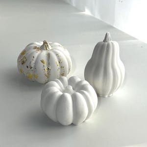 Pumpkin Statue set of 3 Neutral Autumn Decor Handmade Cosy Fall Centrepiece Jesmonite Organic Handmade Home Decor & Gift
