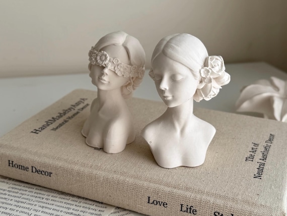 Decor Statue Lady Shelf Decor Sculpture Contemporary Style Minimalist  Handmade  Jesmonite  Neutral Home Decor and Gift