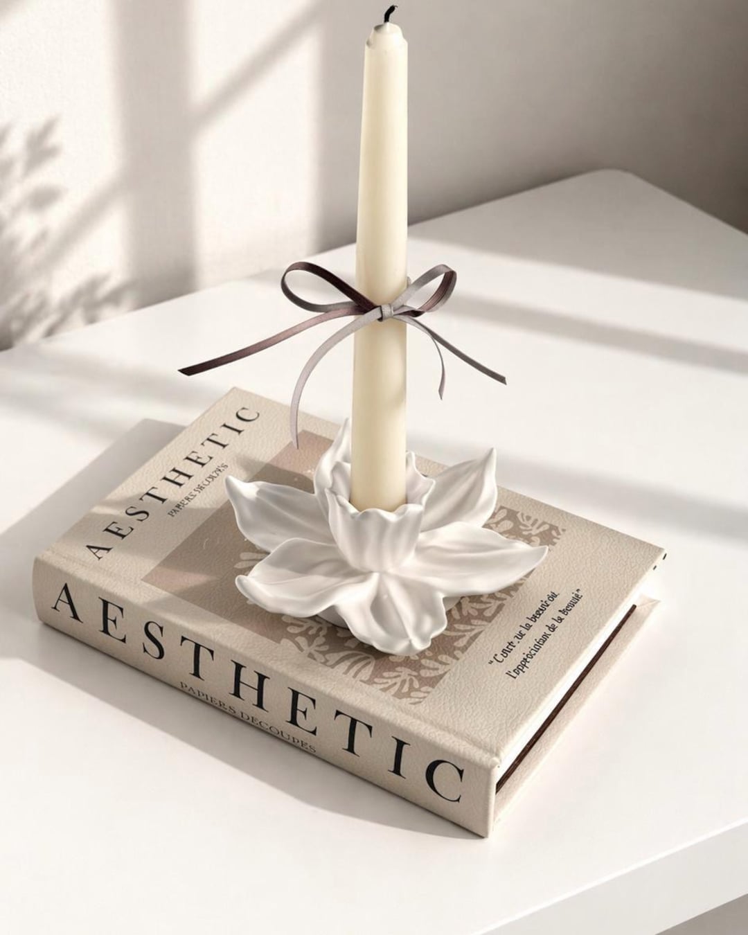 Daffodil Candle Holder Set, Floral Taper Candle Holder, Neutral Home Decor, Minimalist Modern Decor, Table Centrepiece, Gift for Her, Spring