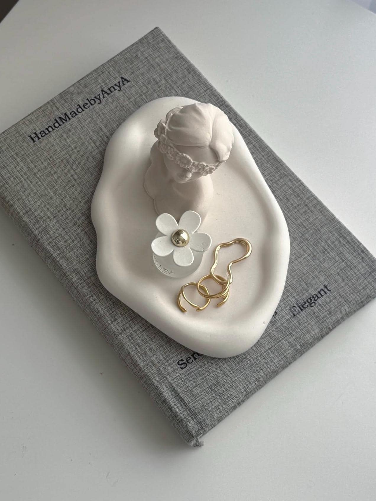 ジェスモナイト hand shaped tray ワックス仕上げ ジェスモナイト hand shaped tray ワックス仕上げ 【公式通販】
