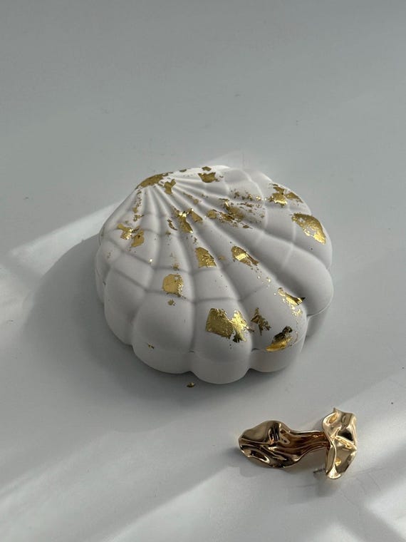 (アンティーク)貝殻装飾のジュエリーボックス アンティーク)貝殻装飾のジュエリーボックス 【公式通販】