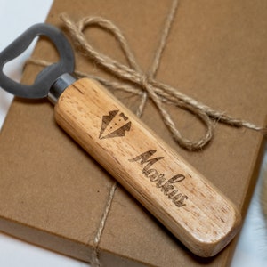 Individual bottle opener for the perfect godfather moment in a gift box image 3