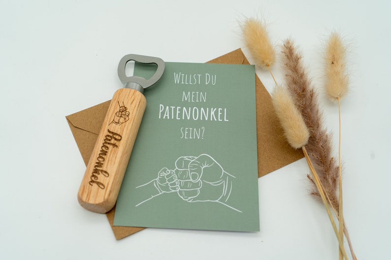 Personalisiertes Geschenkset: Karte & Holz Flaschenöffner Frage an den Patenonkel Bild 2