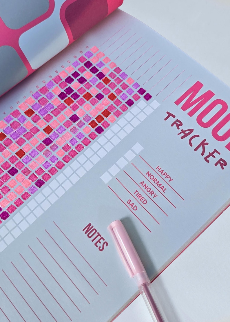 UNDATED Pixel Diary | A Year in Pixels Tracker, Bullet Journal, Track ...