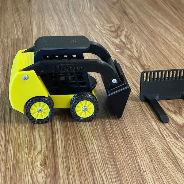 3DPrinted JohnDeere Skid Loader!