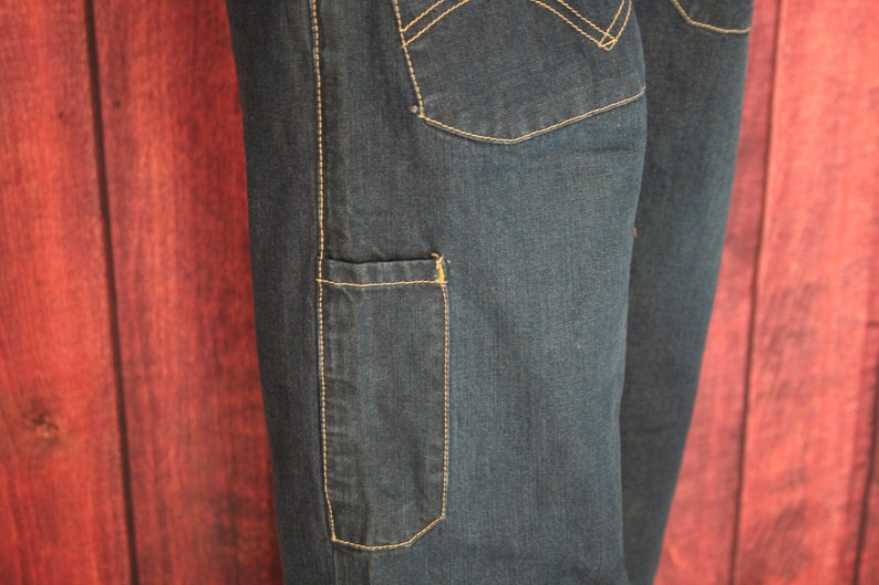 Levi's Vintage 2000s Jeans Model 880 XX Cargo Relaxed Camberwell Retro