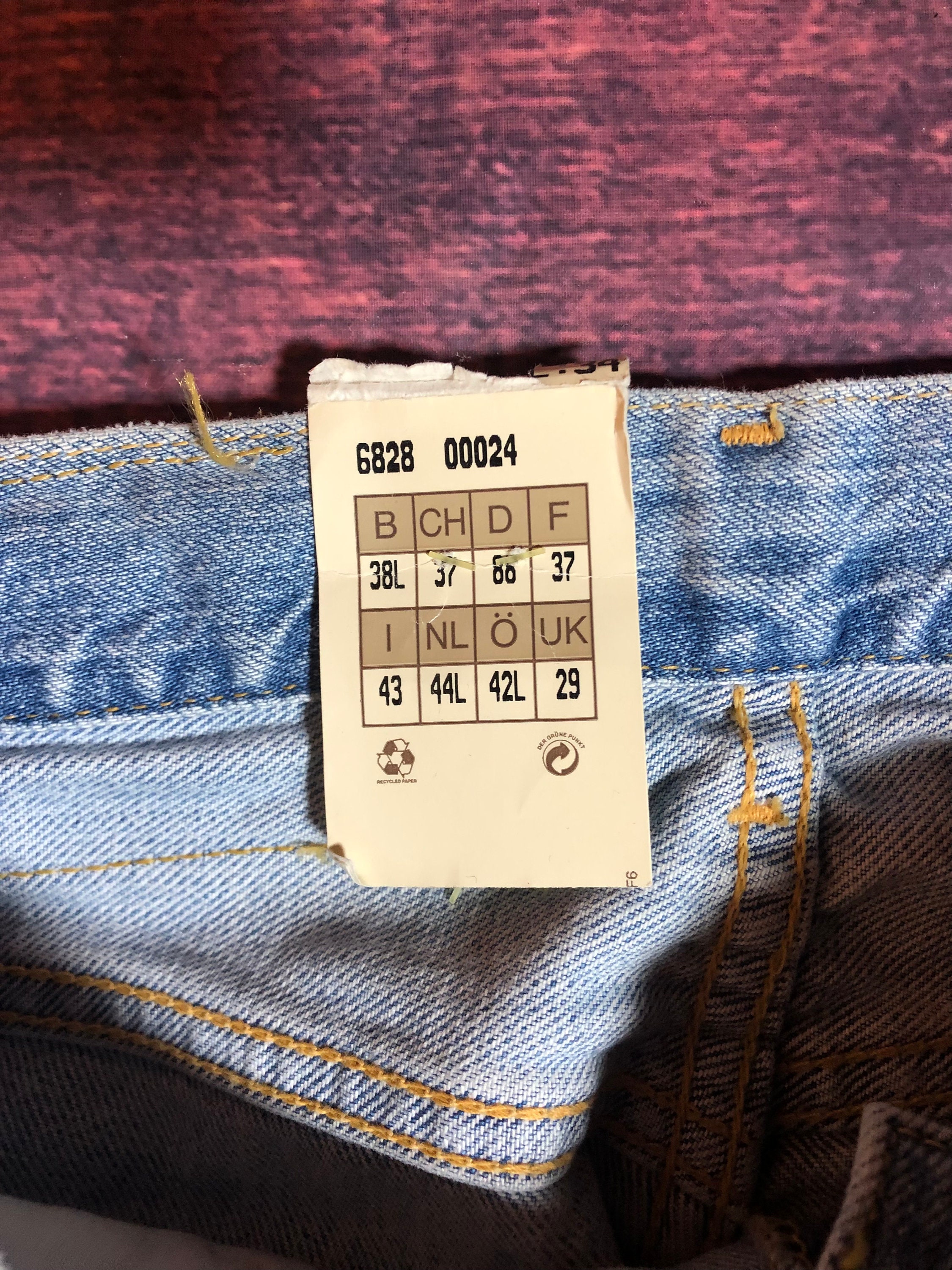 Vintage LEE Seattle Jeans: 90s High Waisted Straight Leg Denim 