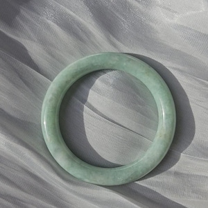MADE IN-HOUSE Certifiable Natural Grade-A Jadeite Bangle in Pastel Green (55.5mm Round)