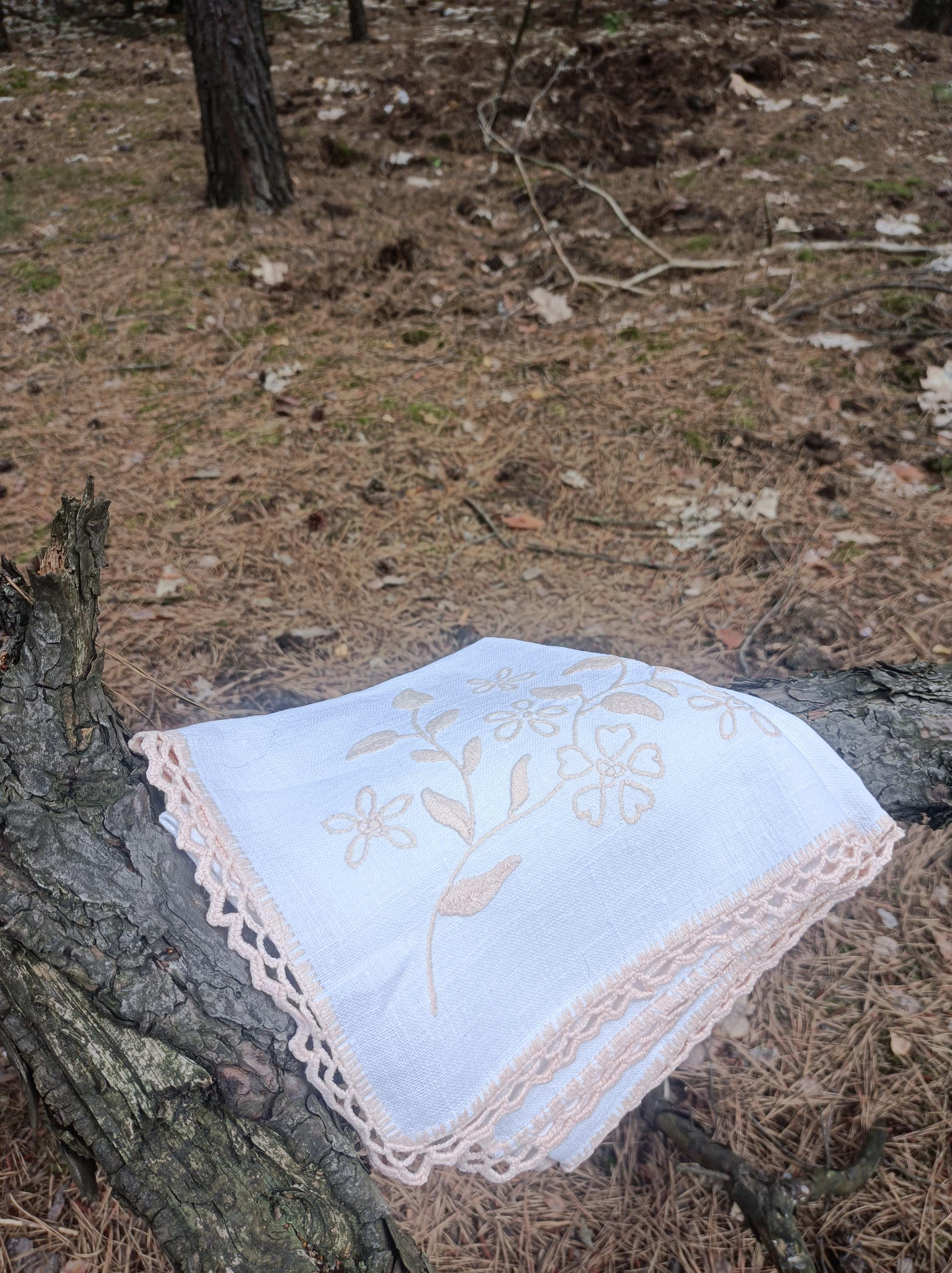 1960 | 手刺繍の花 亜麻 リネン スラブ テーブルクロス ニードル