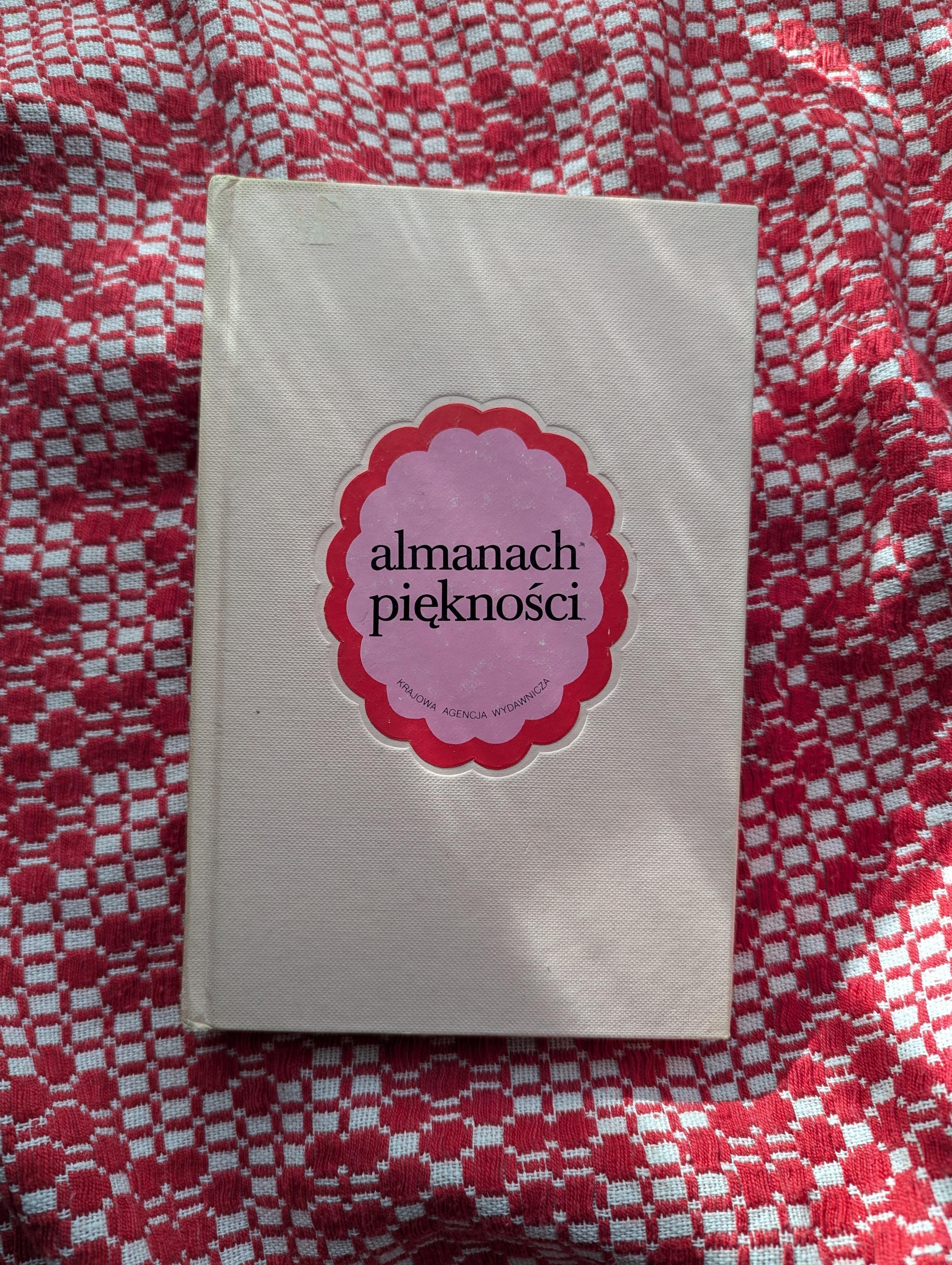1988 Buch über slawische Frauen polnische Mädchen Schönheit Geschichte rosa Cover