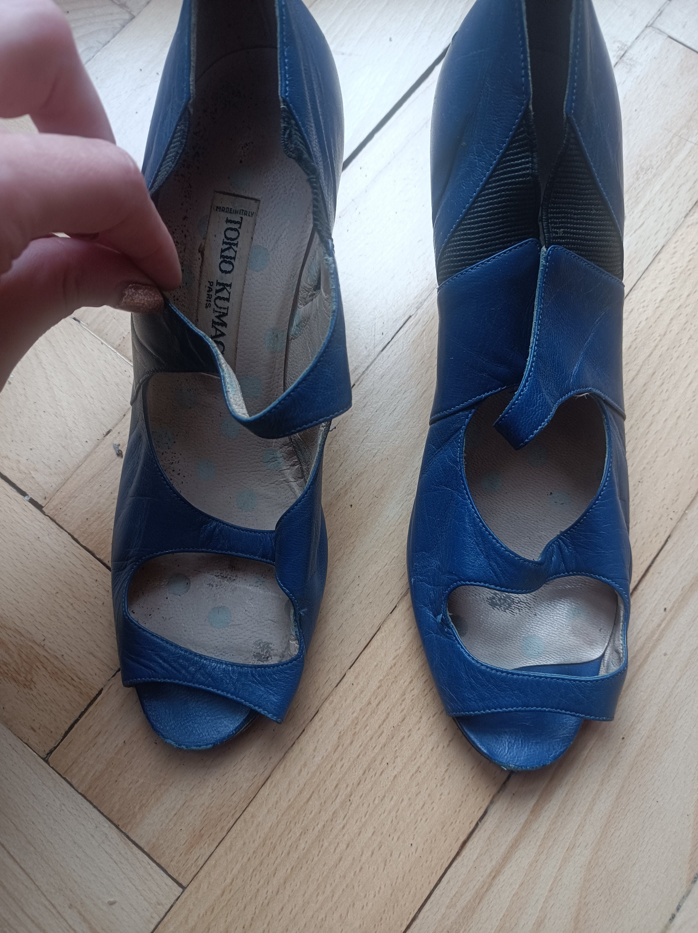 Electric blue ladies shoes 2025