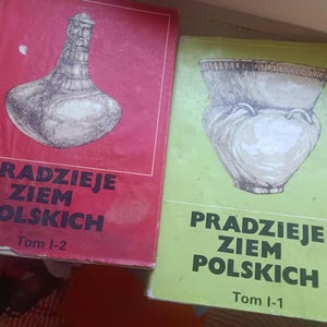 Pradzieje Ziem Polskich - Archeologia e antiche origini slave Libro pagano sulle radici polacche Storia Polonia Re Krak Dio Perun Montagna Ślęża