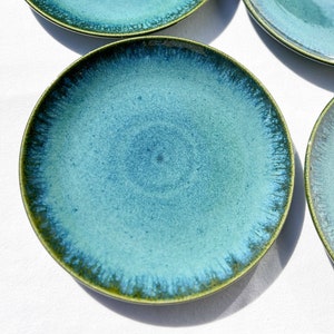 Grüne Frühstücksteller handgemachte Keramik Kuchenteller grün blau Salatteller Steinzeug kleine Teller türkis Teller Set Geschenk für Sie