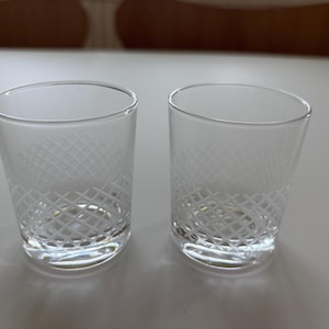 Vintage schwedische Glaswaren, skandinavische Gläser. Whisky-Gläser, 8 Gläser.