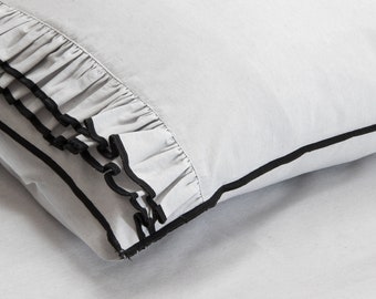 Biancheria da letto in lino naturale arricciato. Alta moda shabby chic. Bordo profilato, set completo lenzuolo copripiumino, federa, opzione singola e doppia