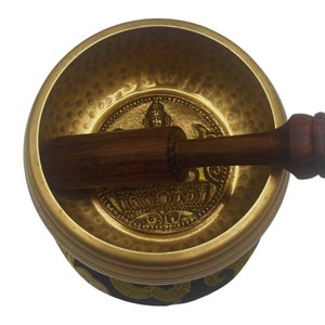 Handmade Singing bowl with Buddha engraved, hammered made in Nepal, Meditation and yoga singing bowls