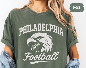 Camiseta retro de fútbol americano de Filadelfia, camiseta vintage de Filadelfia, camiseta suave y cómoda, camiseta con gráficos desgastados, ropa deportiva para fanáticos.