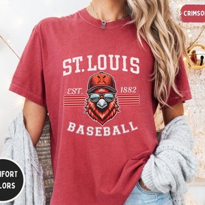St. Louis Baseball Comfort Farben T-Shirt, Cardinals Tee, Sportfan Geschenk, Vintage Style Shirt, Baseball Mom Shirt, Spieltag Kleidung