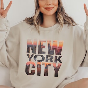 New York City Sweatshirt, NYC Unisex Crewneck Jumper, Big Apple Pullover, Urban Graphic Apparel, Cityscape Sweater