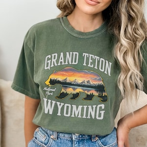 Grand Teton National Park Comfort Colors Shirt, Retro Wyoming Souvenir Shirt, Grand Teton National Park Gifts, Mountain Shirt, Bear shirt
