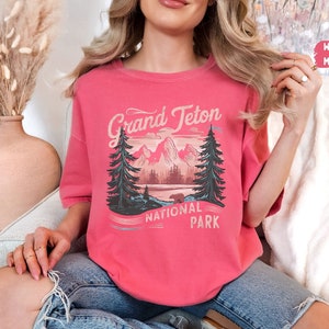 Grand Teton National Park Comfort Colors Shirt, Retro Wyoming Souvenir Shirt, Grand Teton National Park Gifts, Mountain Shirt, Hiking shirt