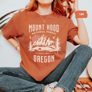Mount Hood National Forest Comfort Colors Shirt Oregon Vintage Shirt Hiking tee Mount Hood Family Trip Mount Hood gift Oregon Souvenir