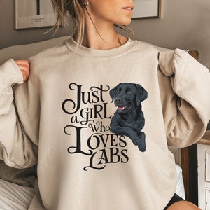 Labrador Retriever Sweatshirt, Lab dog owner Gift, Black Labrador Mom Gifts, Shirt For New Lab dog Mama, Lab dog mom Gift Labrador Crewneck