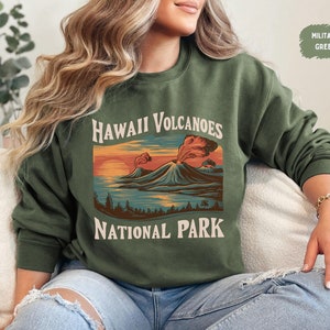 Hawaii Volcanoes National Park Sweatshirt, Vintage Hawaii Pullover, Retro Hawaii Volcano Geschenk Hawaii Souvenir, Aloha Pullover Bachelorette T-Shirt