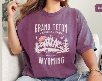 Retro Grand Teton National Park Comfort Colors Shirt, Wyoming Souvenir Shirt, Grand Teton National Park Gifts, Mountain Shirt, Hiking shirt